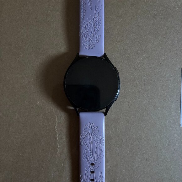 samsung galaxy watch 5 and samsung galaxy watch 7 - Picture 1 of 2